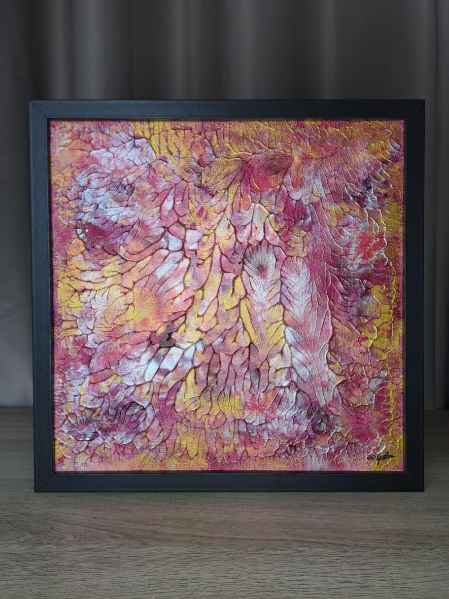 "Sous la couleur le souffle" Abstrakt mit dominanten Rottönen, Gelb und blauen Akzenten, lebendige Texturen.